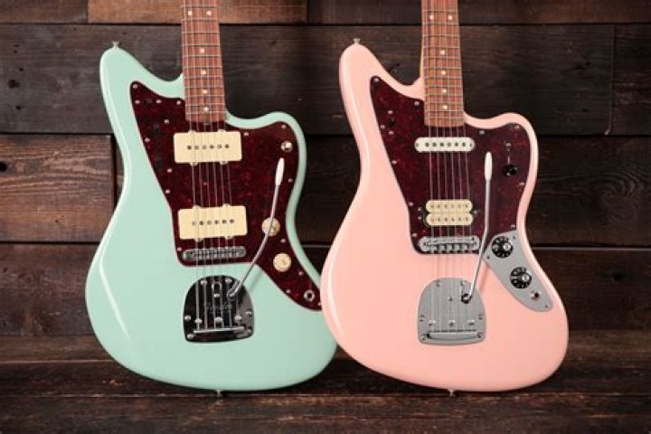 Are Jaguar and Jazzmaster bodies the same?