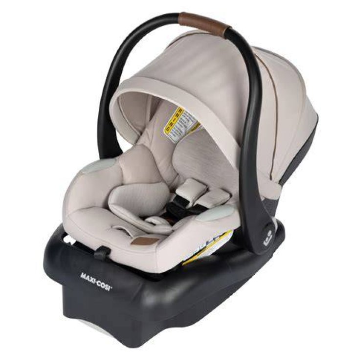 Are Maxi Cosi car seats toxic?