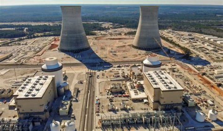 Are there nuclear reactors in Illinois?