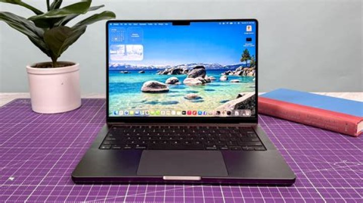Can I install Windows 7 on MacBook Air?