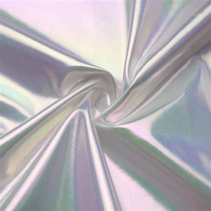 Can liquid go through foil?