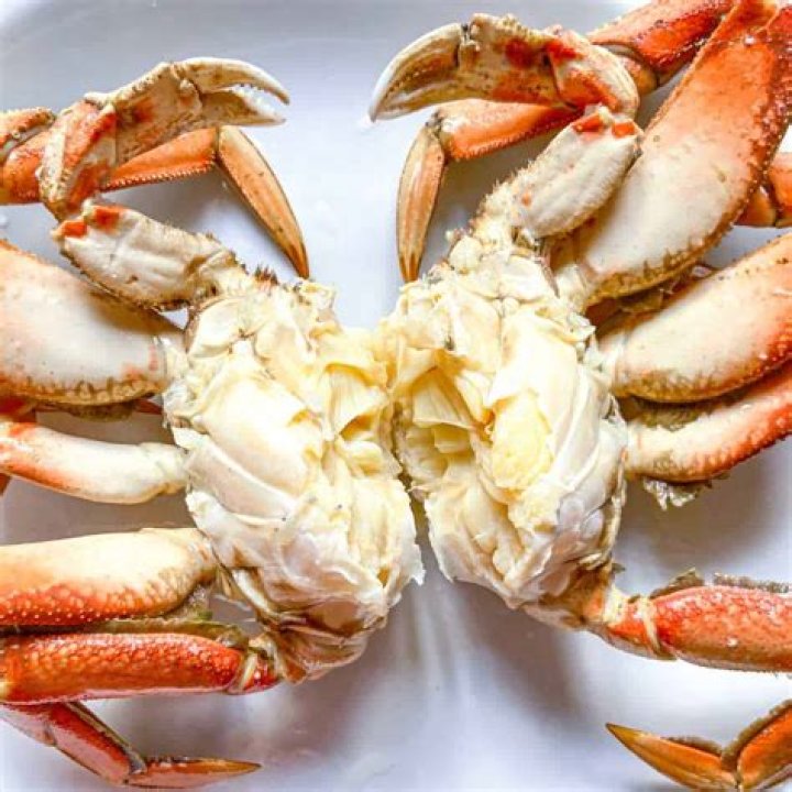 Can you freeze uncooked cleaned crabs?