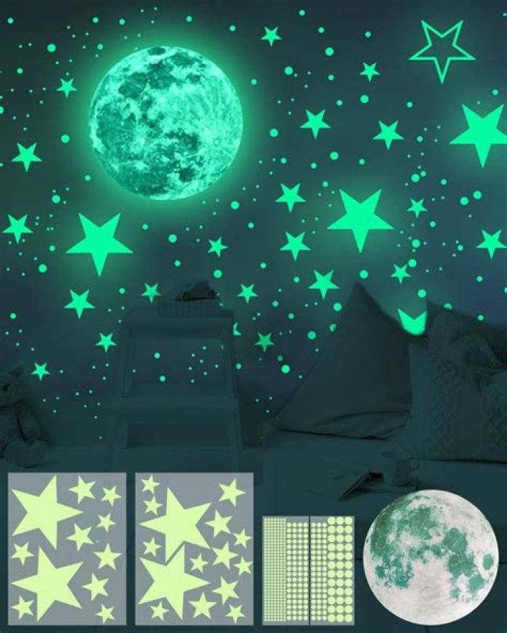 Do glow in the dark stars damage ceiling?