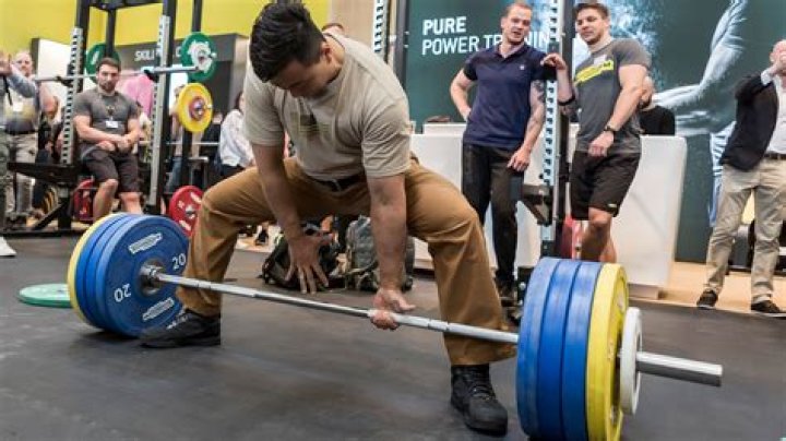 Do powerlifters use protein?