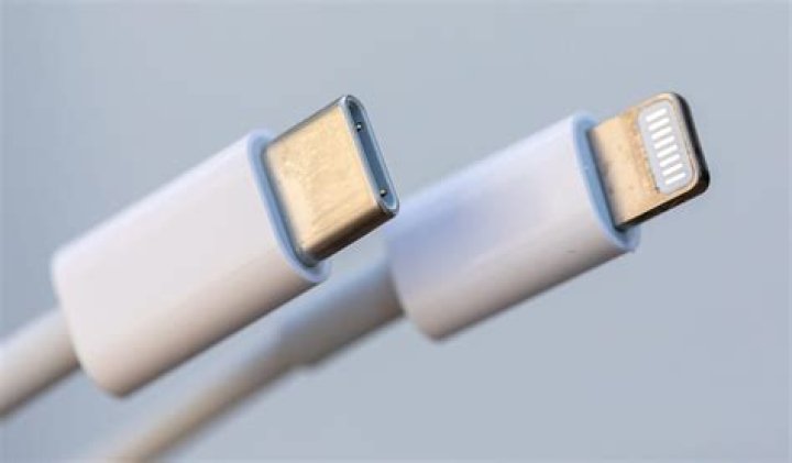 Does Apple make a 3m cable?