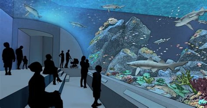 Does Omaha zoo have an aquarium?