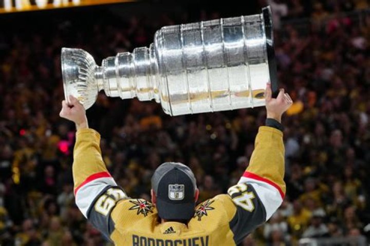 Has anyone won the Stanley Cup back to back?