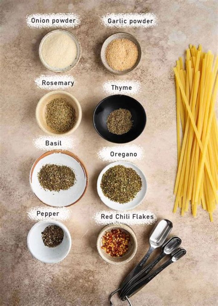 How are spaghetti noodles supposed to taste?