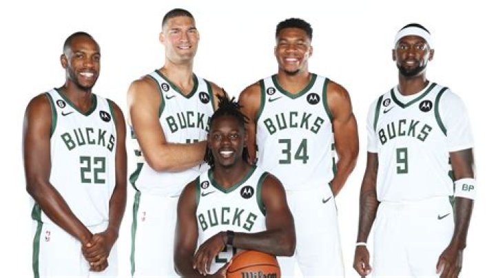 How did the Bucks make history?