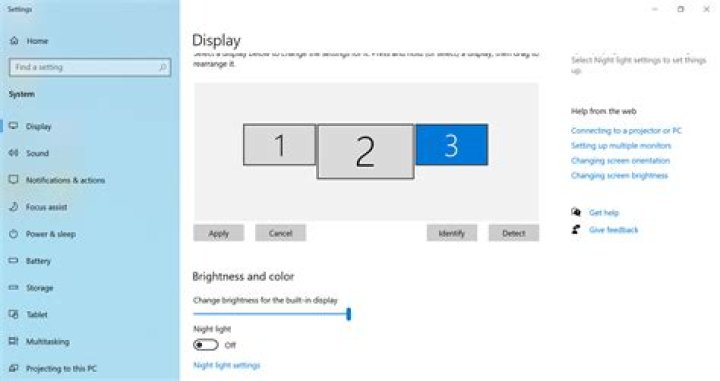How do I switch screens on extended display?