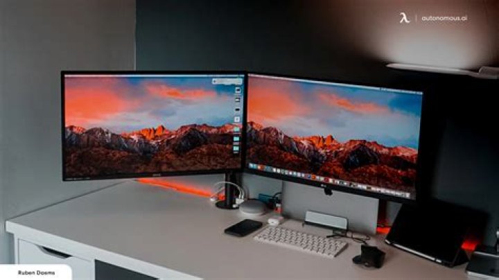 How do I use dual monitors with iMac and Mac?