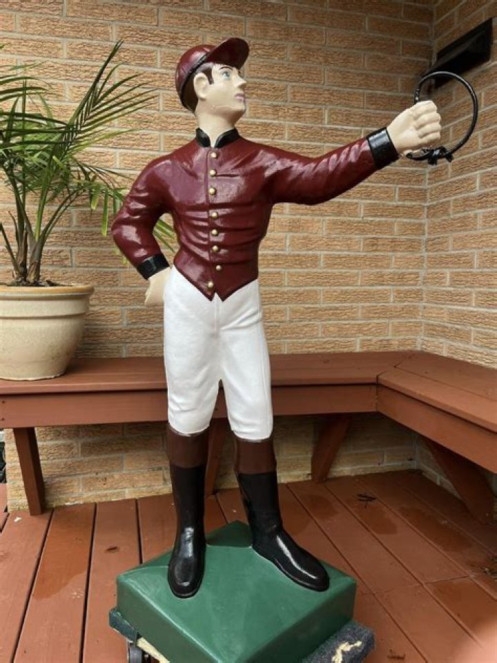 How do you become a yard jockey?