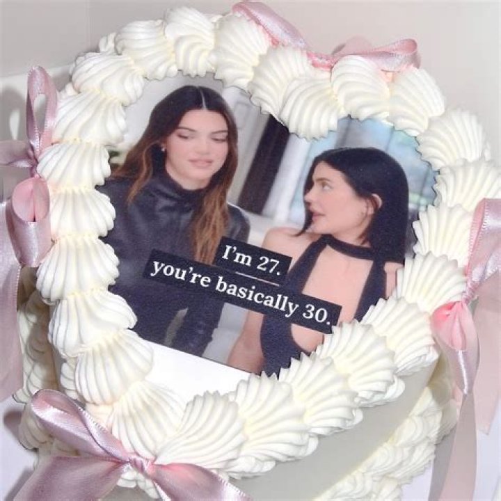 How do you cheat on Kendall and Kylie?