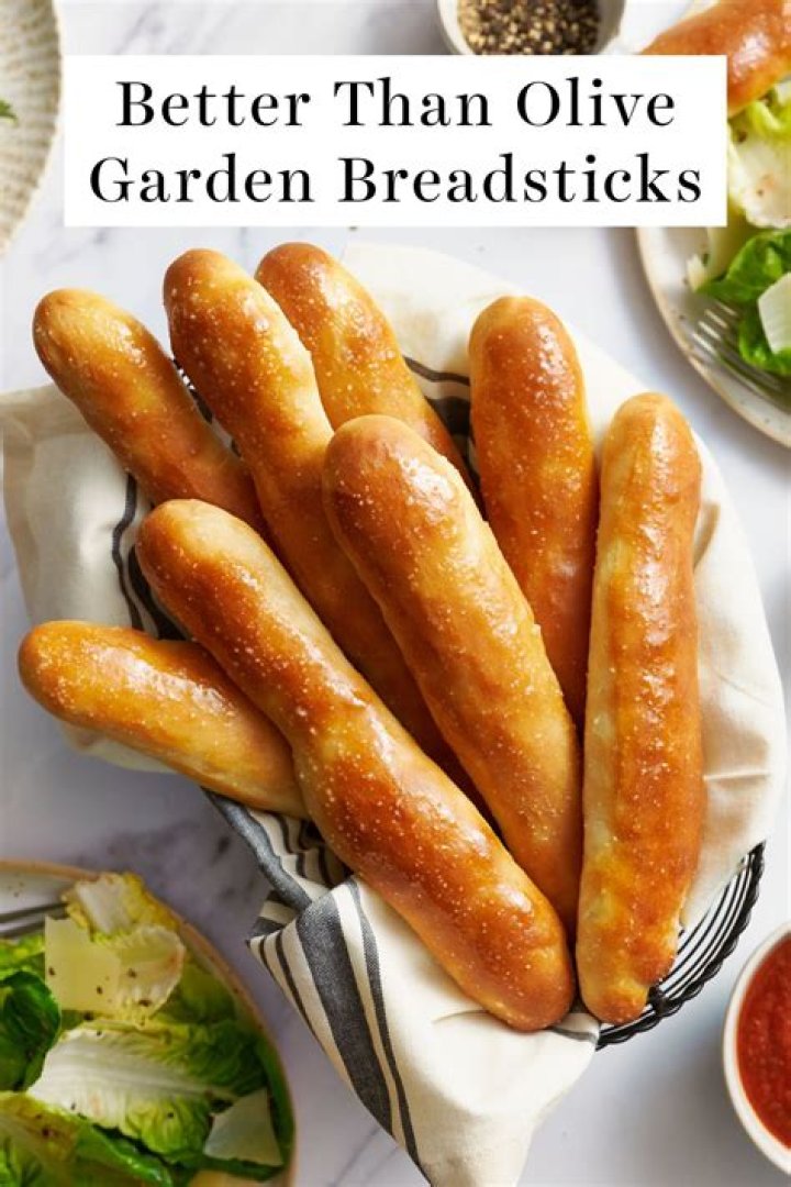 How do you make Olive Garden breadsticks?