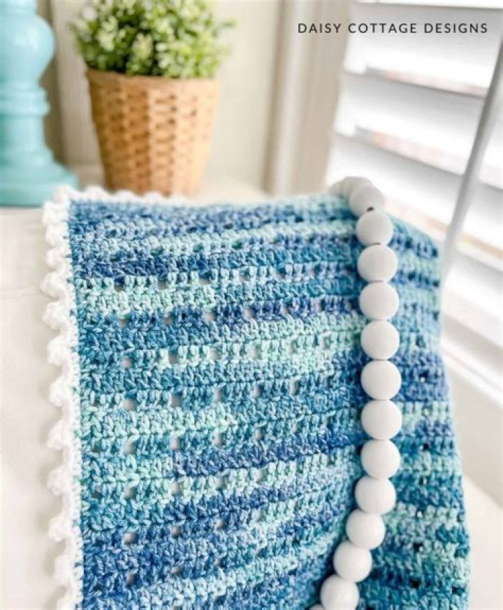 How do you monogram a blanket scarf?