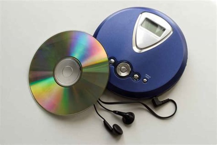 How do you store compact discs?