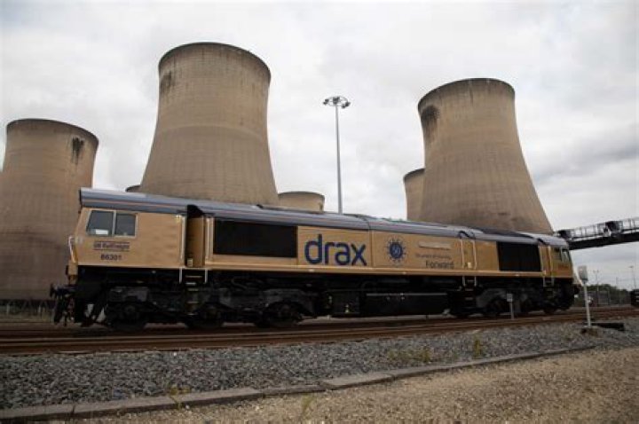 How does Drax power station work?