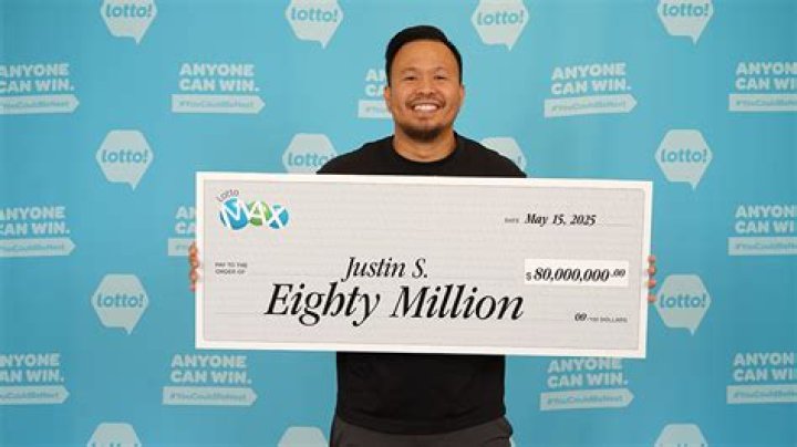 How is Lotto Max paid out?