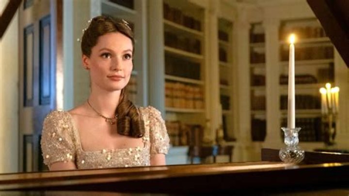How many episodes in the series Centennial are there?