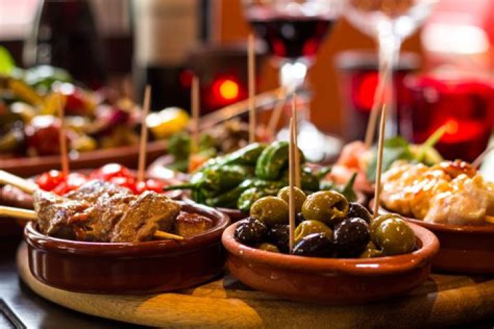 How many types of tapas are there?