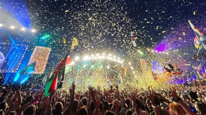 How many UK music festivals are there?