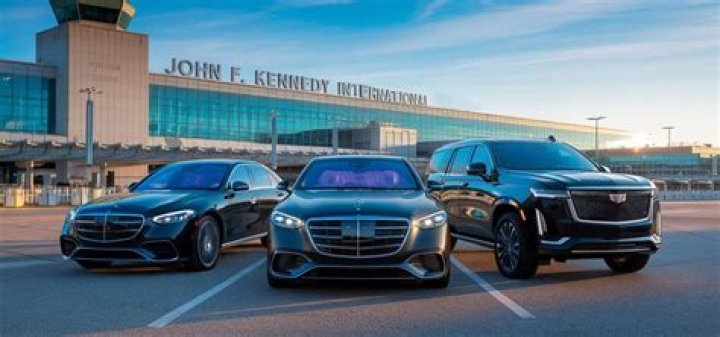 How much does it cost to park your car at JFK?