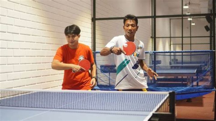 How old is the ping pong champ in China?