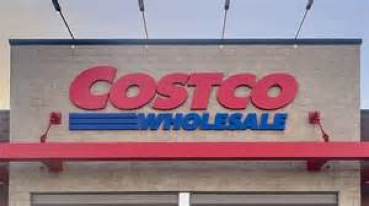 Is Costco still developing pictures?