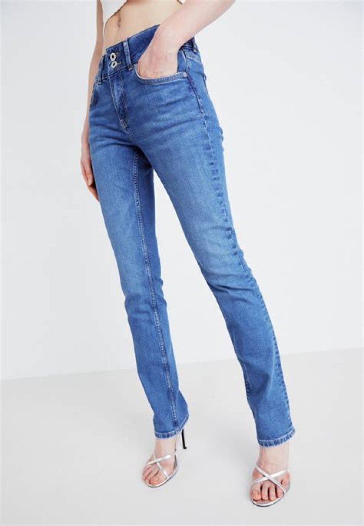Is Pepe Jeans high end?