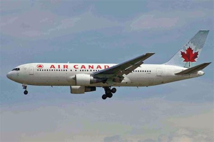 Is the Gimli Glider still flying today?