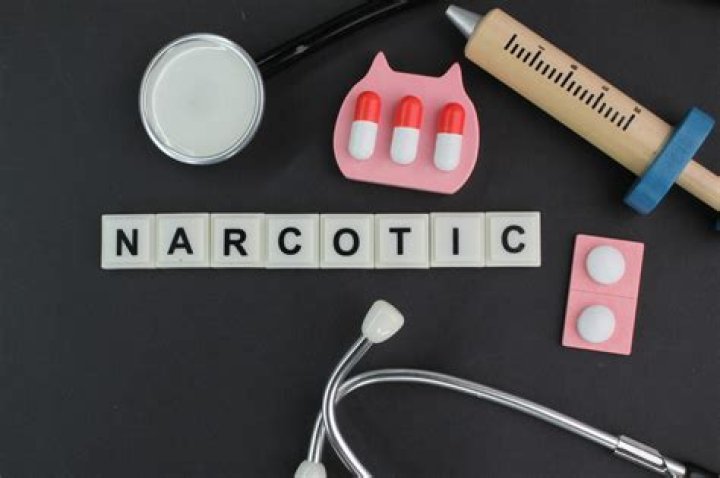 Is tizanidine a narcotic?