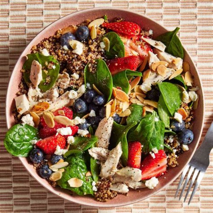 What are common foods for lunch?