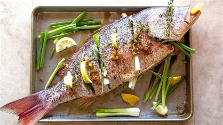 What can you cook with fish heads?