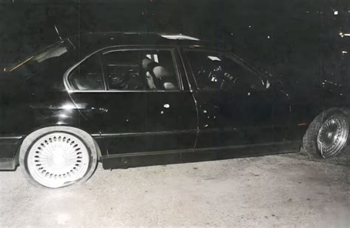 What cars did 2Pac own?