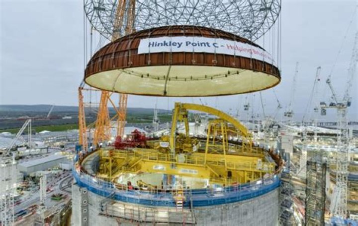 What company builds Hinkley Point?