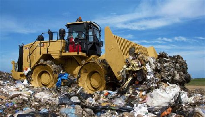 What does a gyratory compactor measure?