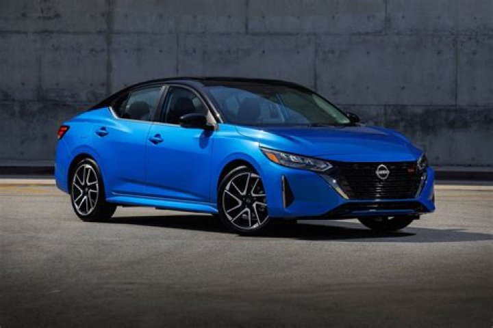 What does SR mean on Nissan Sentra?
