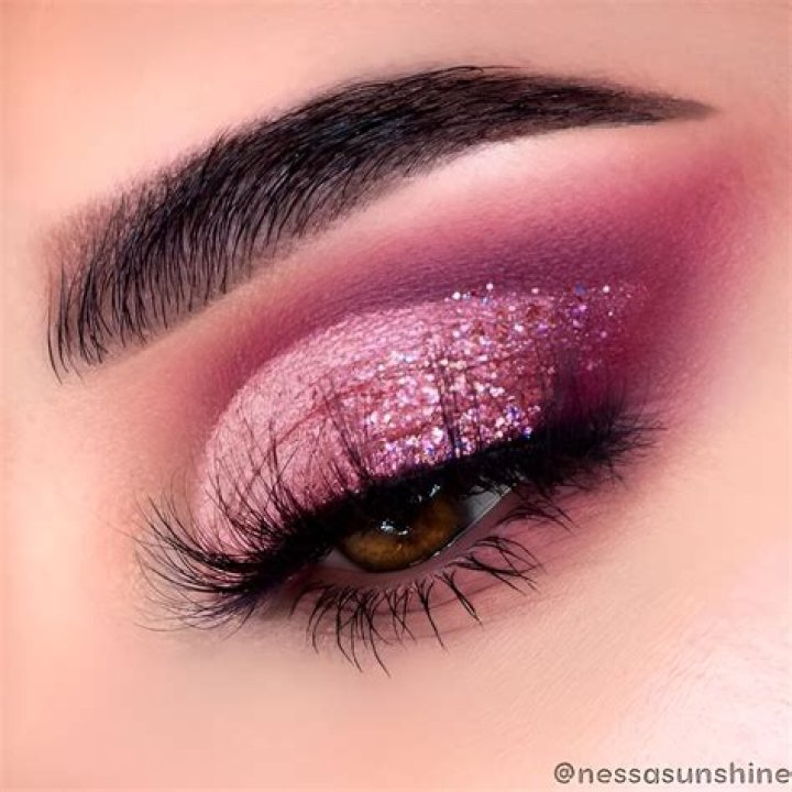 What eyeshadow looks good on Asians?