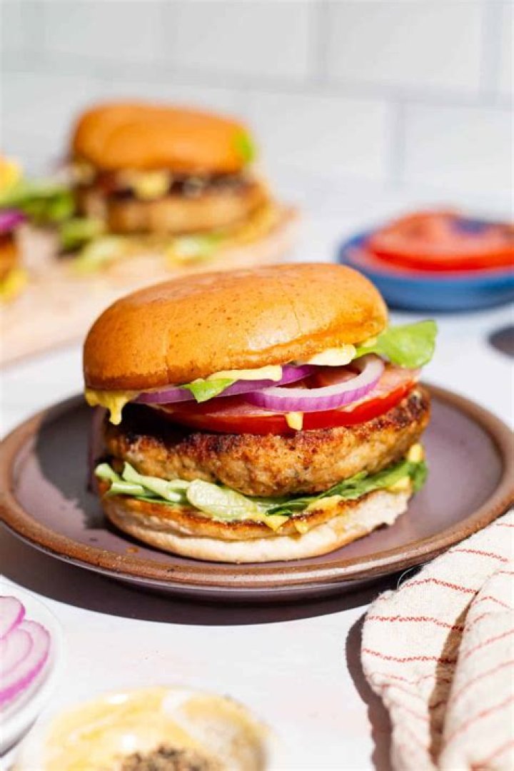 What fillings do you put in a burger?