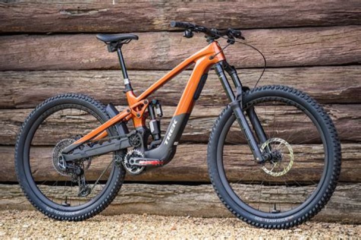 What full suspension bikes are available?