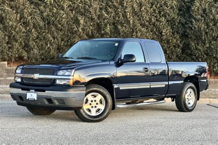 What is a 2013 Chevy Silverado 1500 worth?