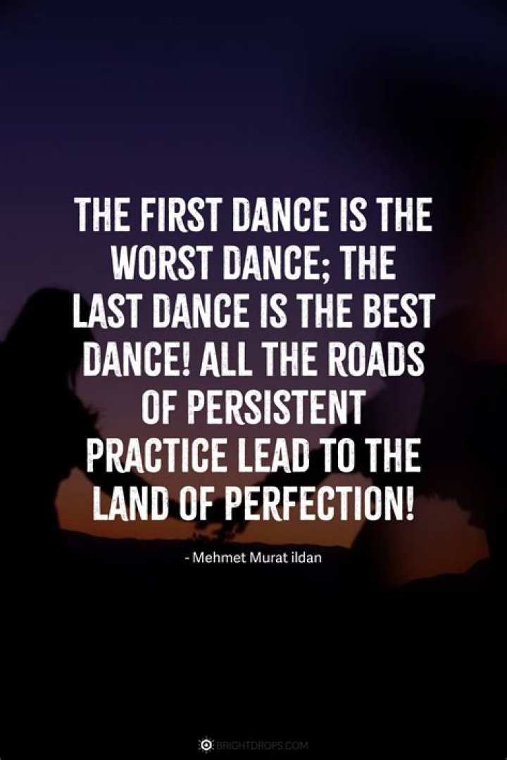 What is a aLLonGe in dance?