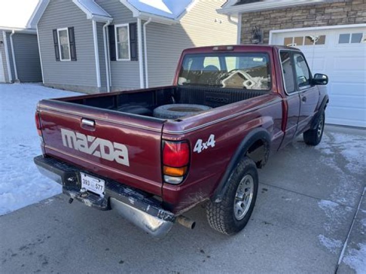 What is a Mazda B3000?