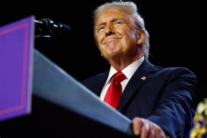 What is a pontificating manager?