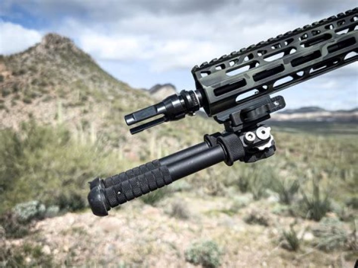 What is a QD receiver end plate?