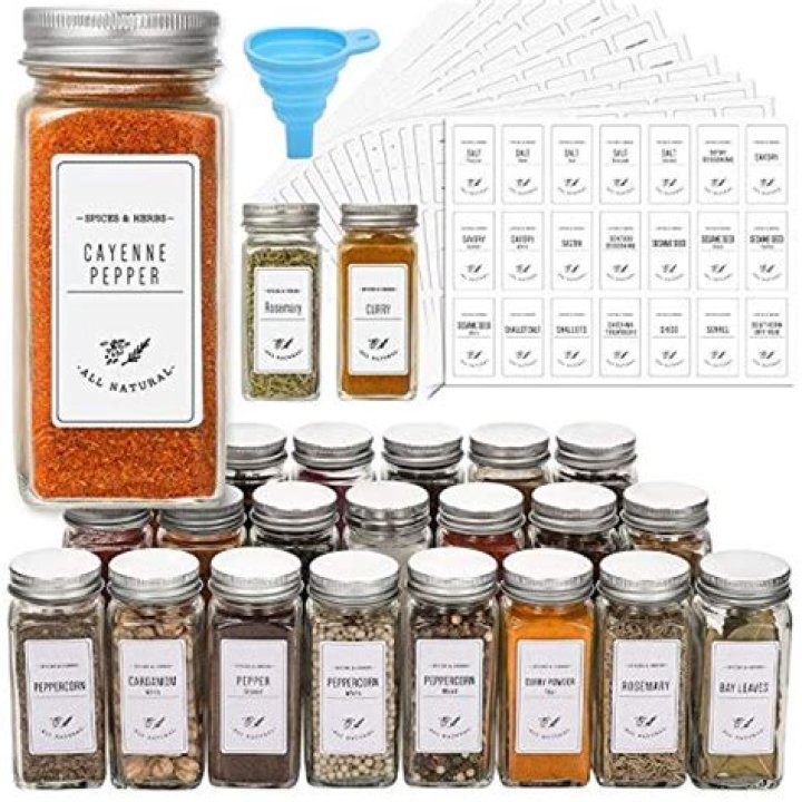 What is better for spices glass or plastic?
