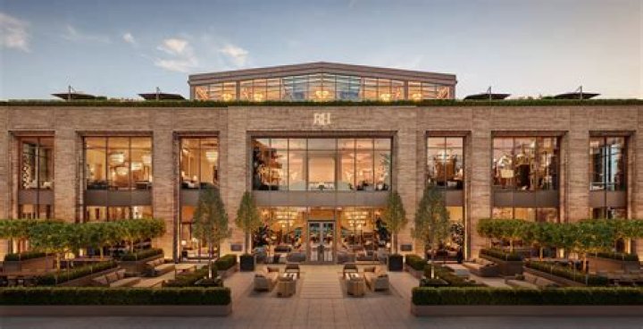 What is the discount at RH outlet?