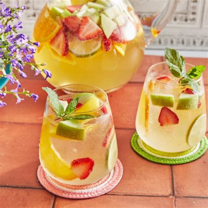 What is white sangria made of?