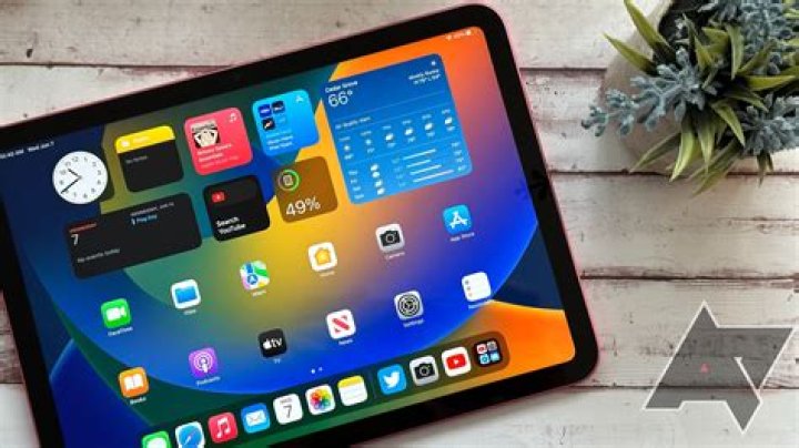 What stylist works with iPad?