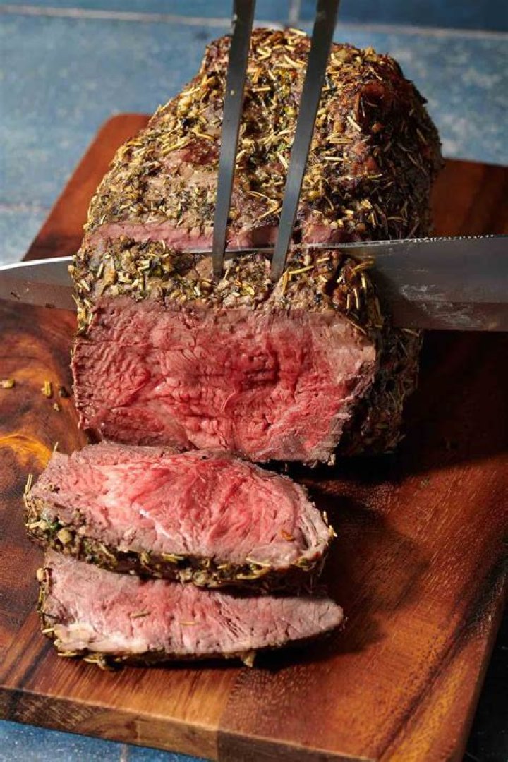What temp should a sirloin tip roast be?